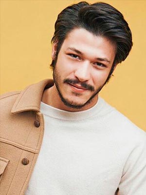 Кубилай Ака